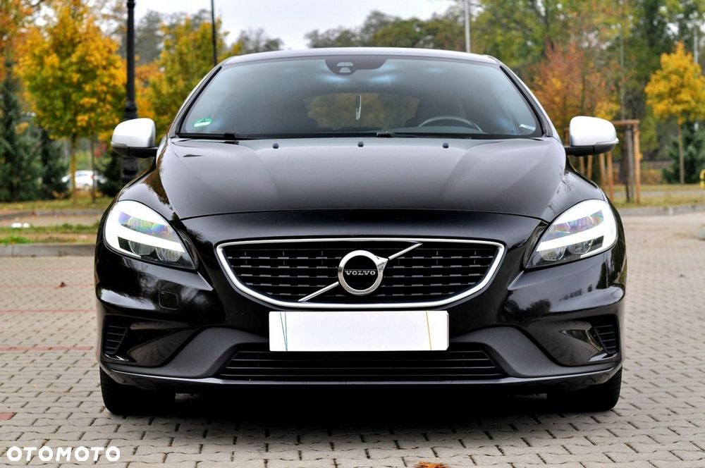 Volvo V40 D2 Drive-E R-Design Momentum - 28