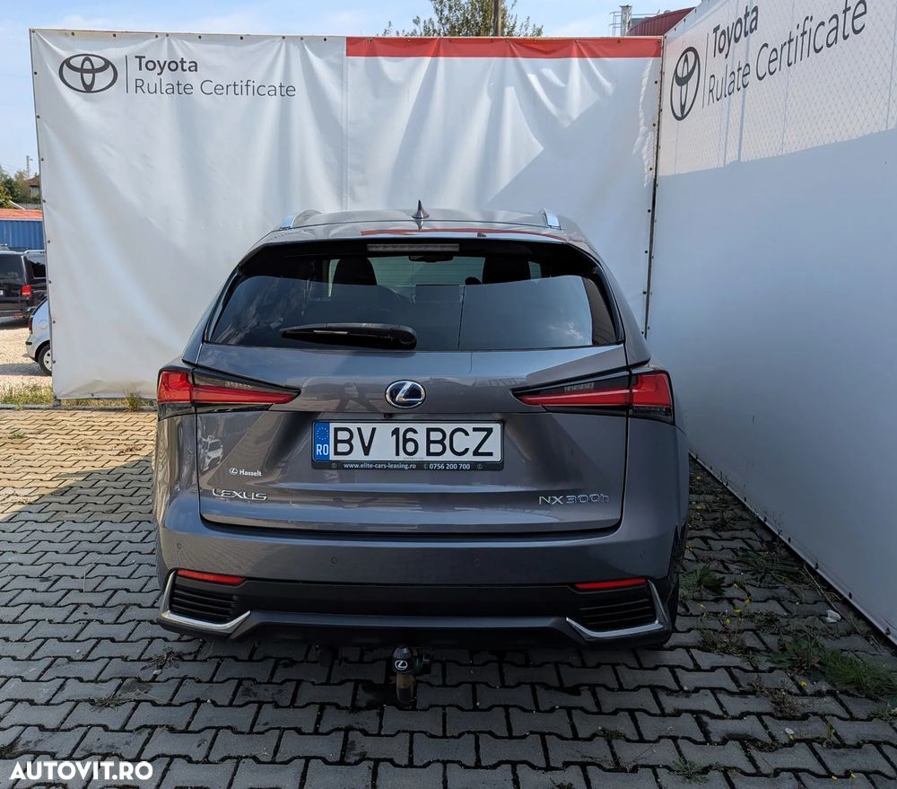 Lexus Seria NX 300h AWD Luxury - 12