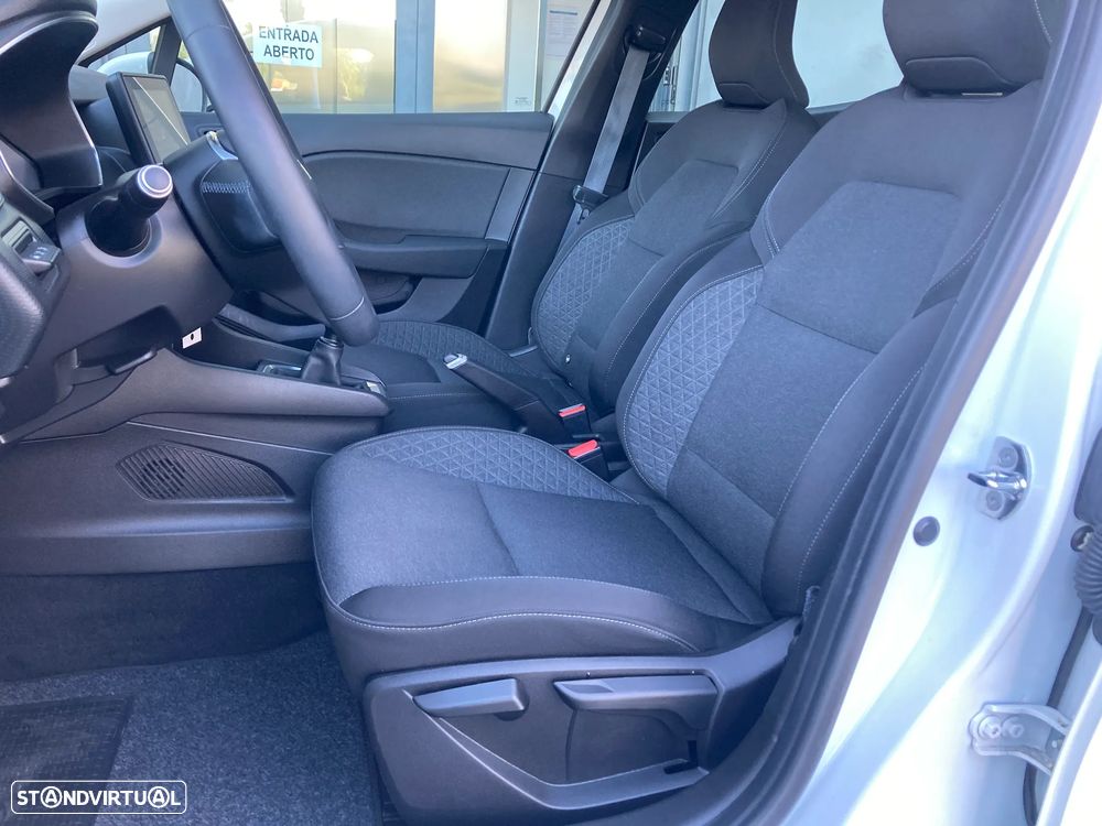 Renault Clio TCe 100 BUSINESS EDITION - 25