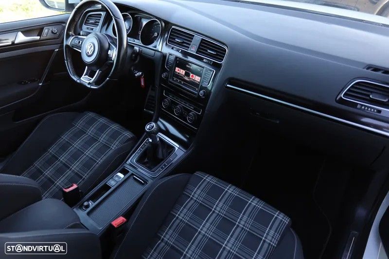 VW Golf 2.0 TDI GTD - 16