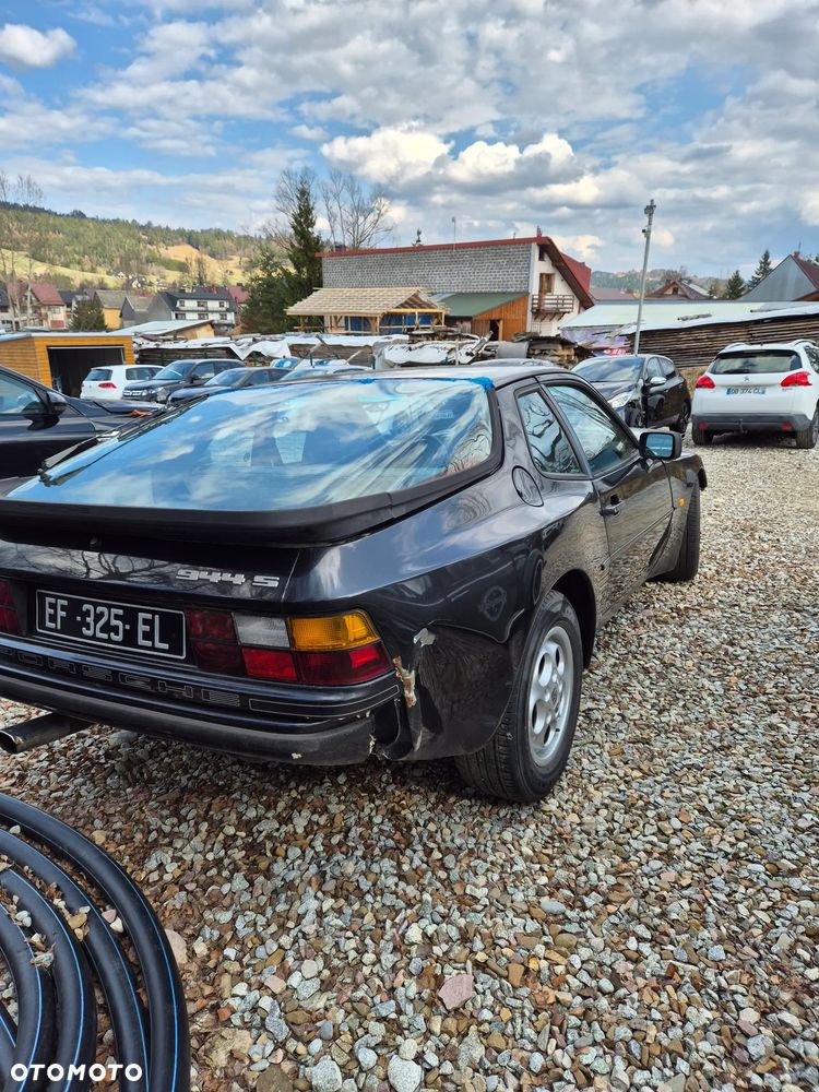 Porsche 944 - 4