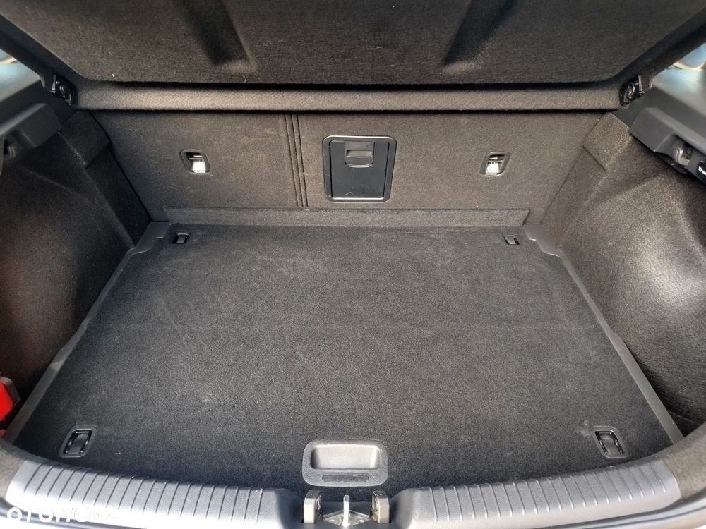 Hyundai i30 1.6 D Comfort DCT - 14