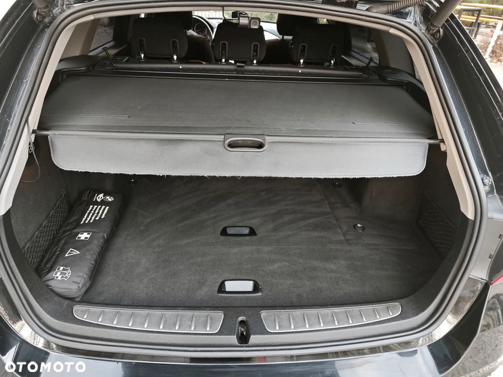 BMW Seria 3 316d Touring - 10