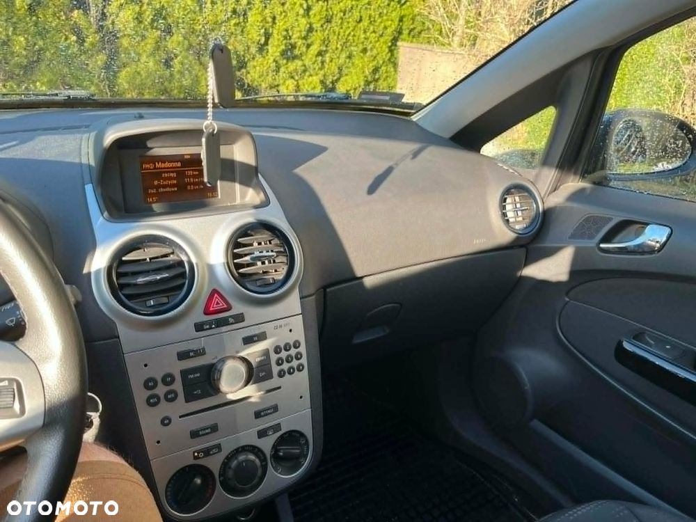 Opel Corsa - 13