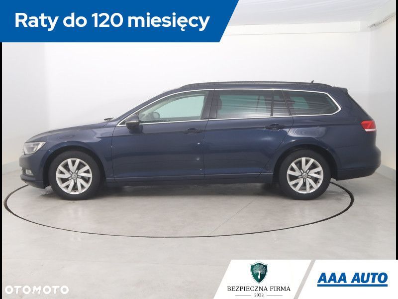 Volkswagen Passat Variant - 4