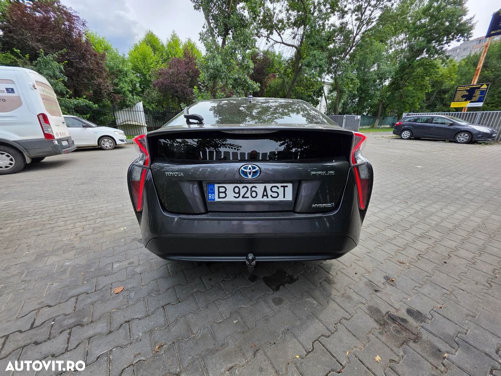 Toyota Prius 1.8 Dual VVT-i Sol - 10