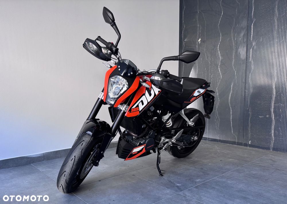 KTM Duke 125