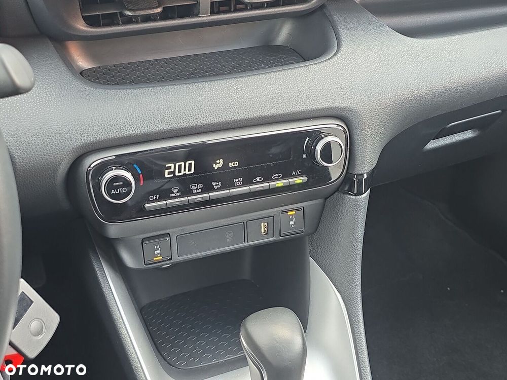 Toyota Yaris Hybrid 1.5 Comfort - 23