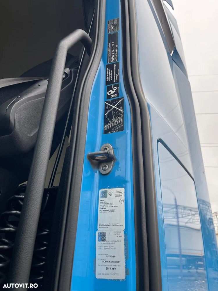 Mercedes-Benz ACTORS - 8