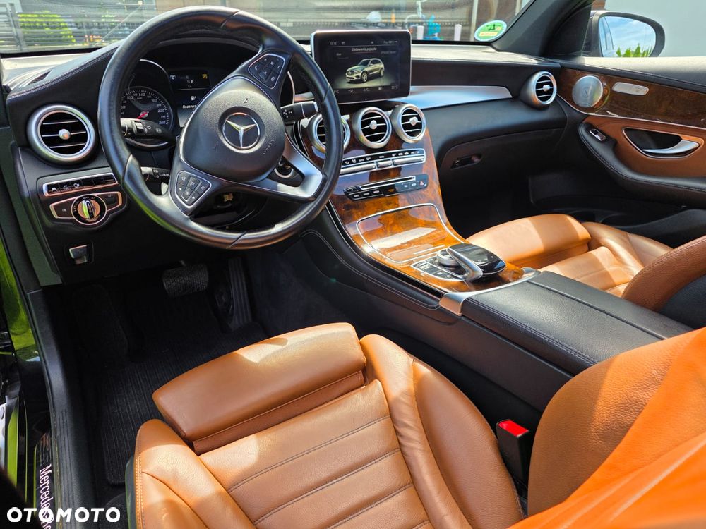 Mercedes-Benz GLC - 11
