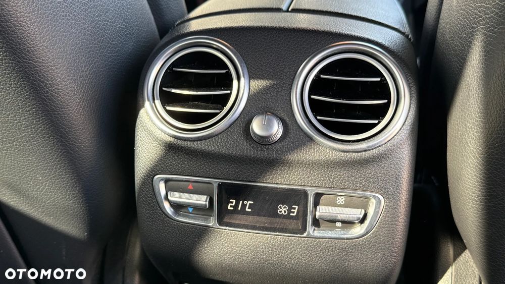 Mercedes-Benz GLC 300 d 4Matic 9G-TRONIC AMG Line - 19