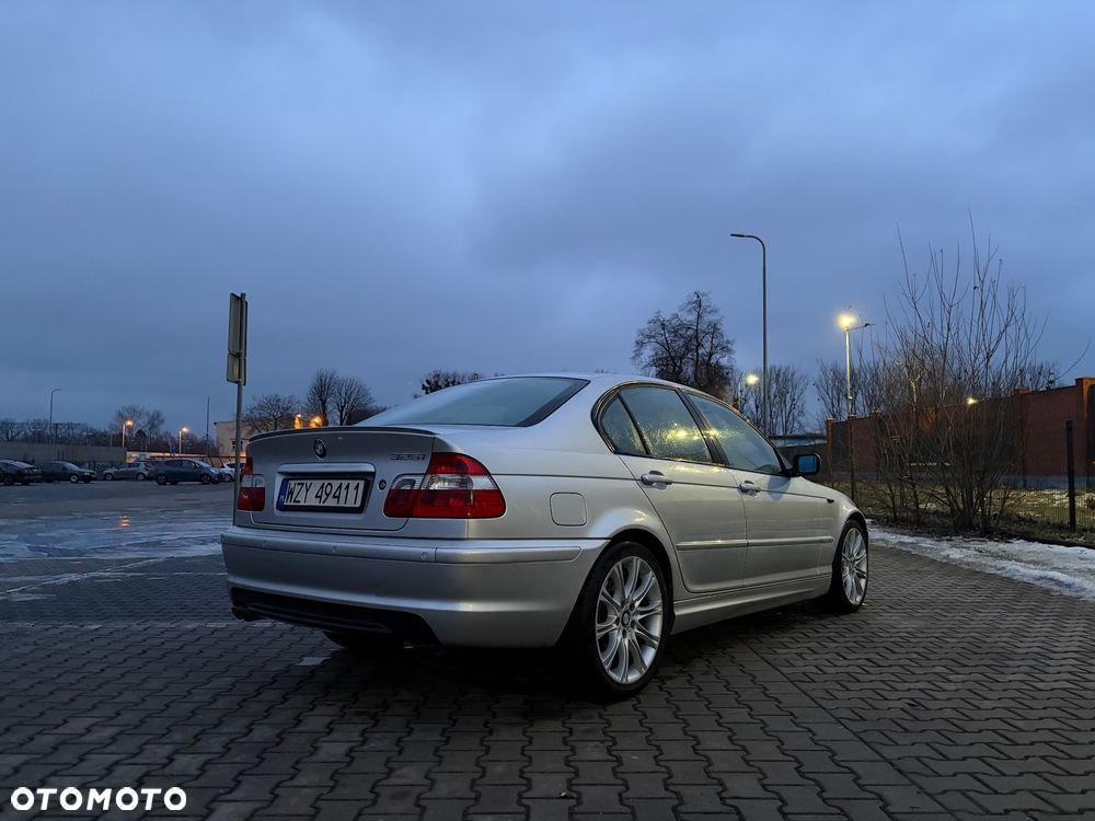 BMW Seria 3 325i Edition Sport - 5