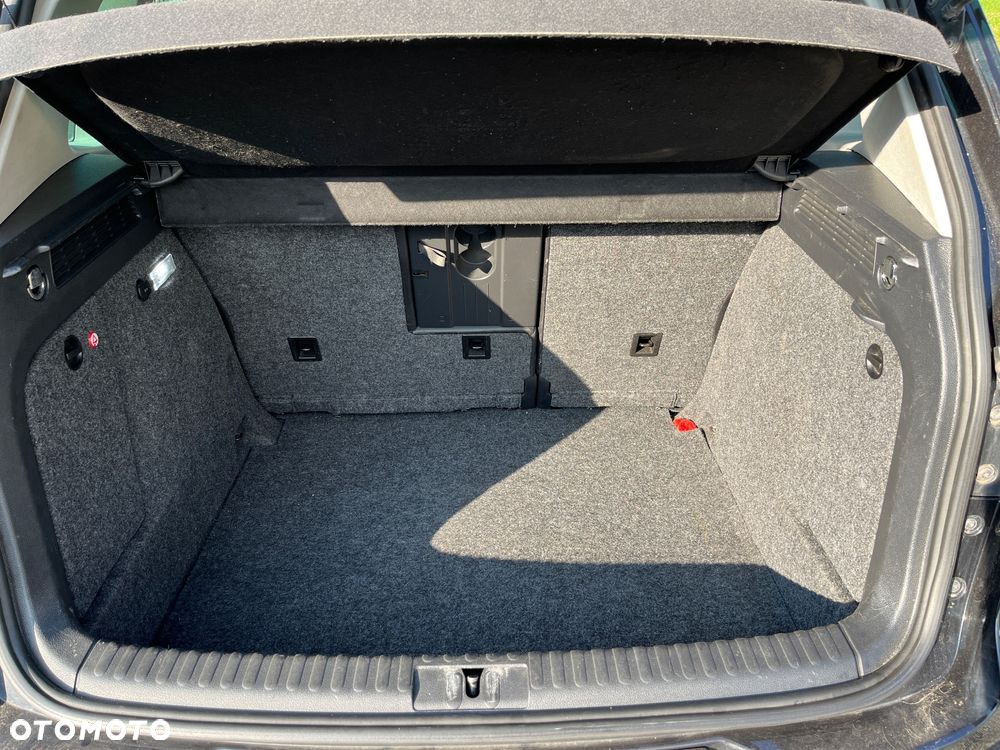 Volkswagen Tiguan - 12