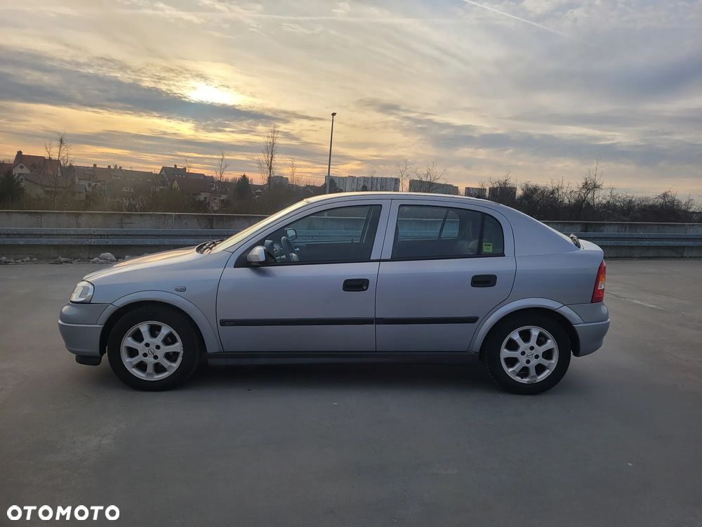 Opel Astra - 3