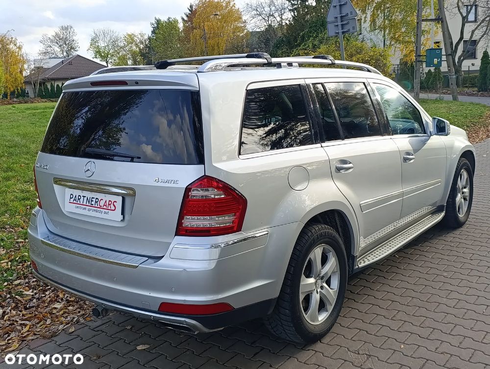 Mercedes-Benz GL 450 4Matic 7G-TRONIC - 3