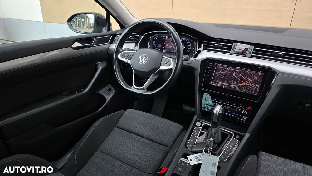 Volkswagen Passat Variant 2.0 TDI SCR DSG Business - 13