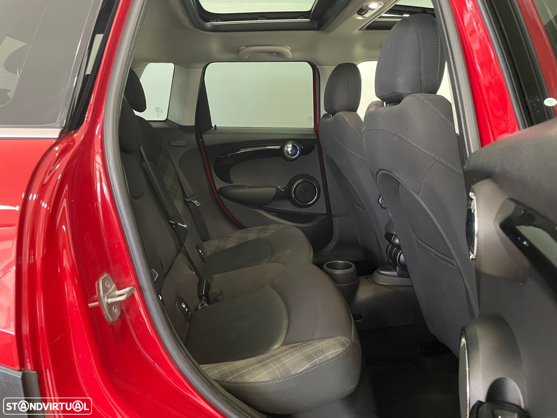 MINI 5 Portas One D - 19