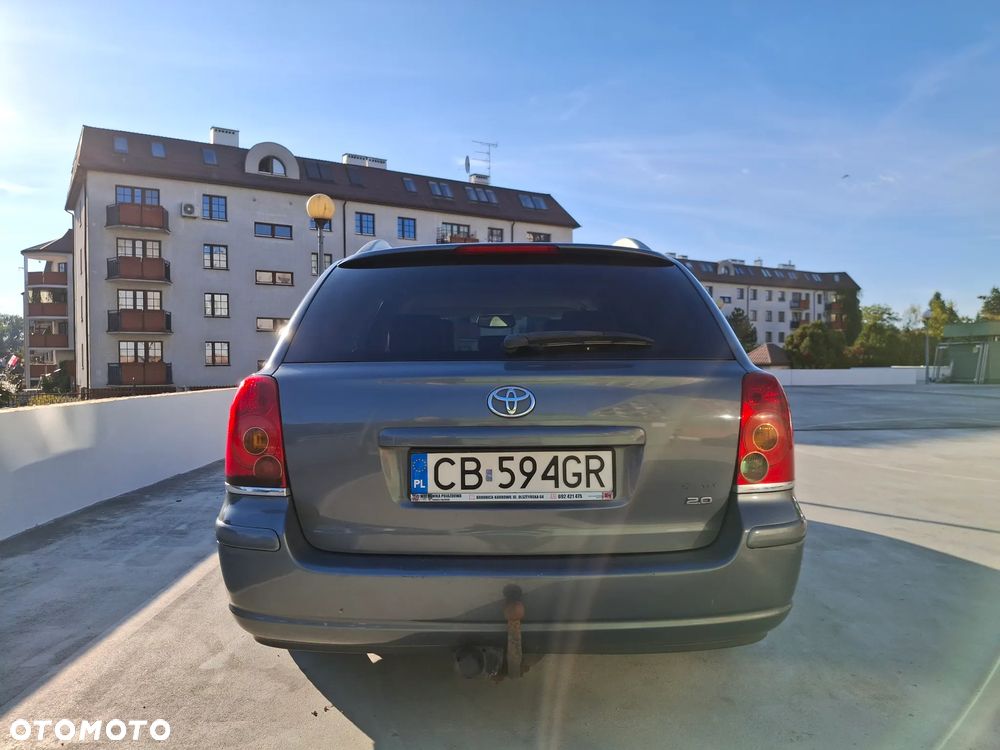 Toyota Avensis 2.0 VVT-i Combi Edition - 15