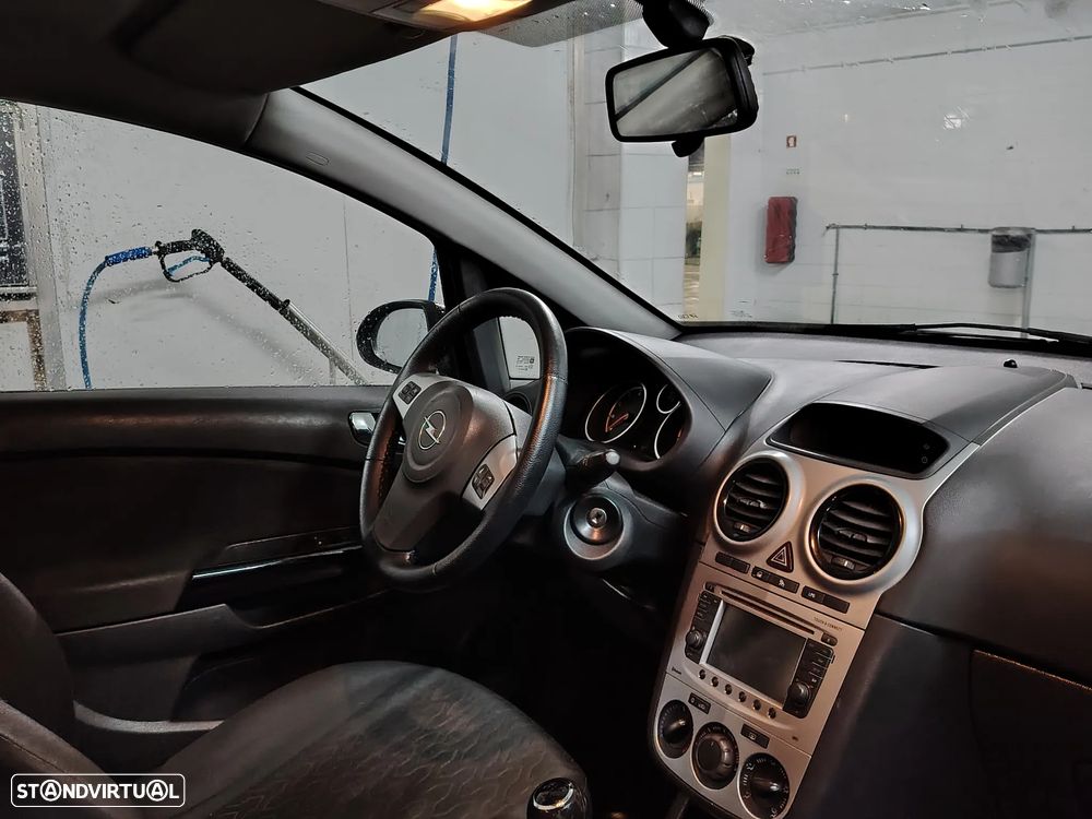 Opel Corsa 1.2 Enjoy FlexFuel - 6