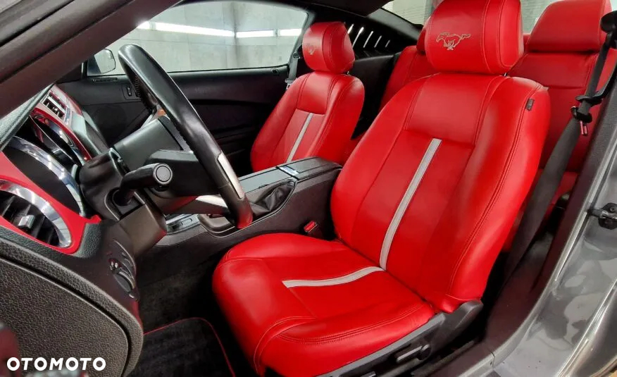 Ford Mustang 3.7 V6 Premium - 24