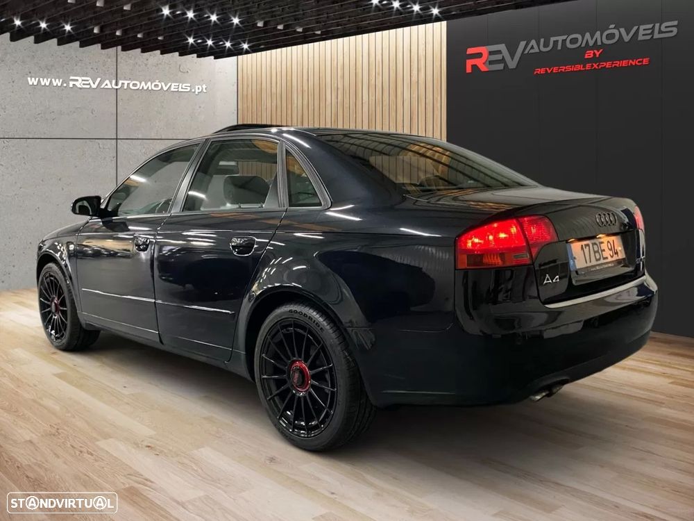 Audi A4 2.0 TDI exclusive - 4