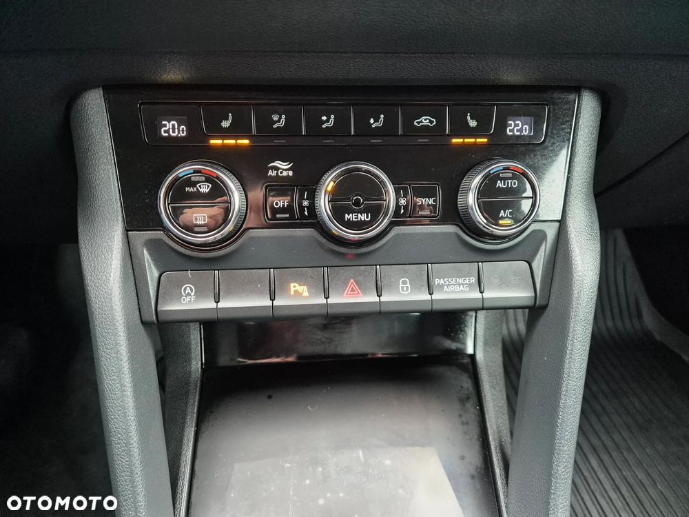 Skoda Karoq 1.5 TSI ACT GPF 4x2 Ambition - 22