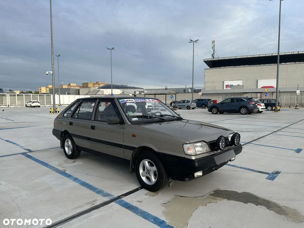Polonez Caro - 8