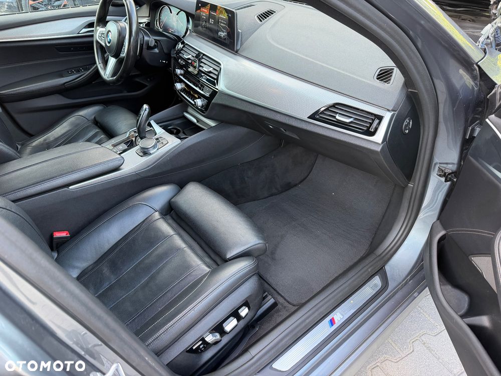 BMW Seria 5 530i xDrive M Sport sport - 22