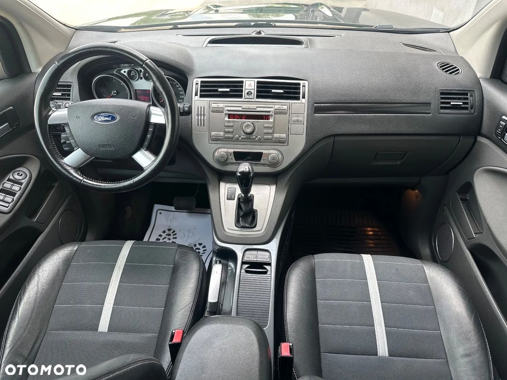 Ford Kuga - 21