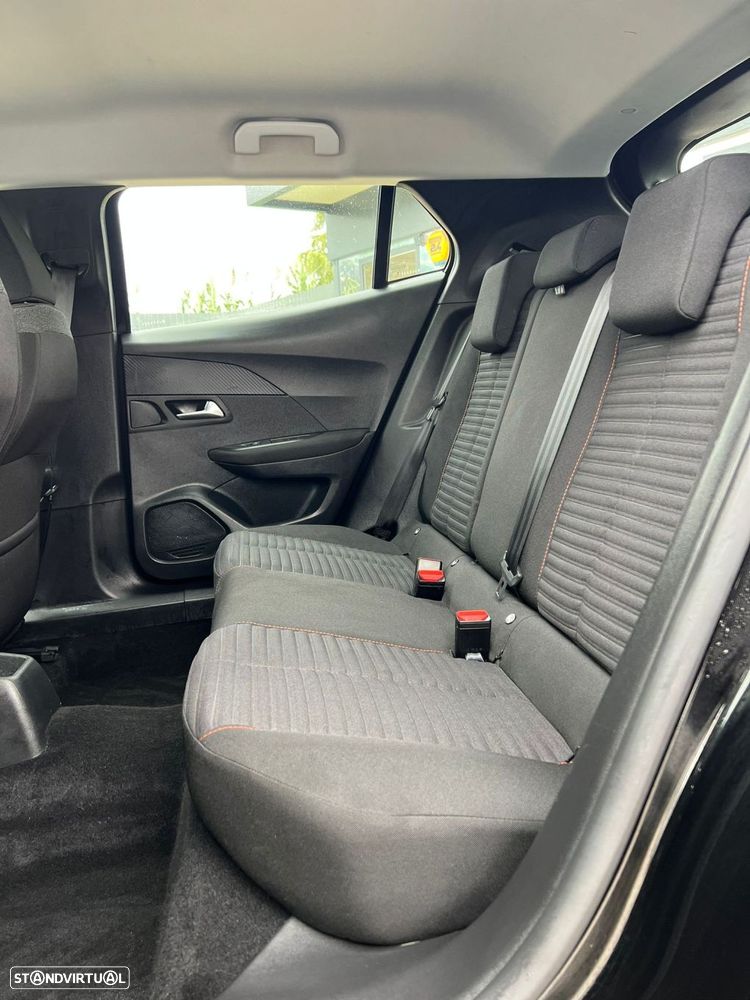 Peugeot 2008 1.2 PureTech Active EAT8 - 10