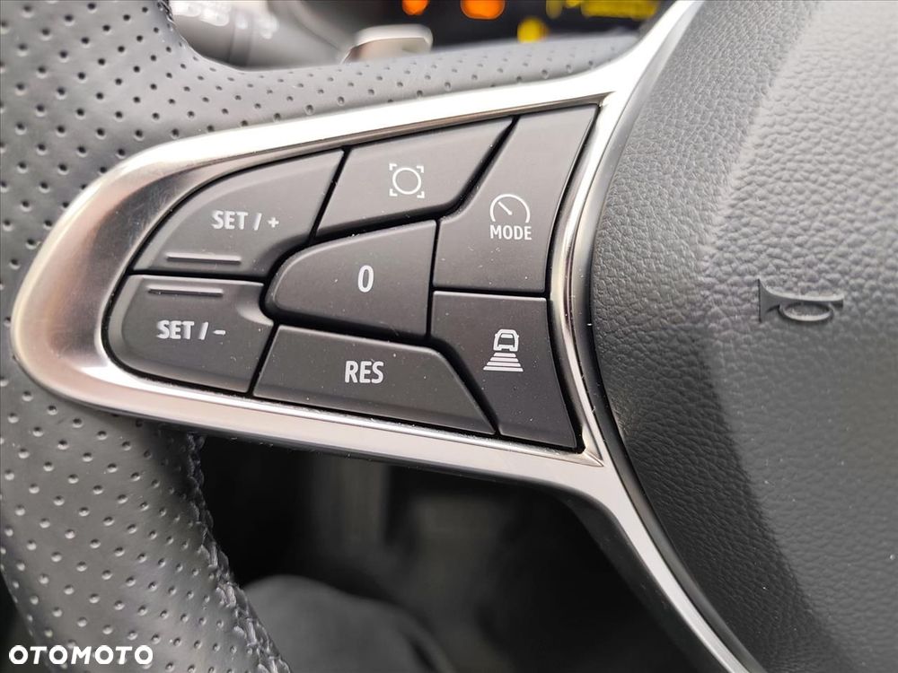 Renault Captur 1.3 TCe mHEV Techno EDC - 17