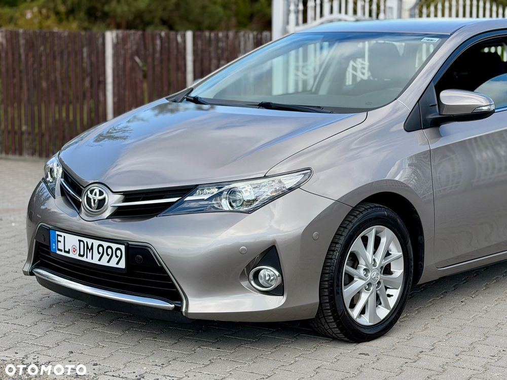 Toyota Auris 1.4 D-4D Life Plus - 35