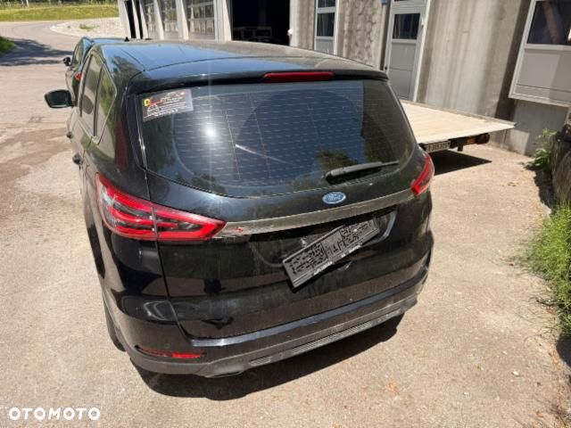 Ford S-Max 2.0 TDCi Titanium PowerShift - 6