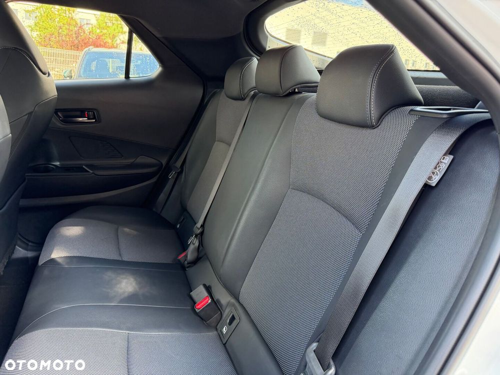 Toyota C-HR 1.8 Hybrid Executive - 31