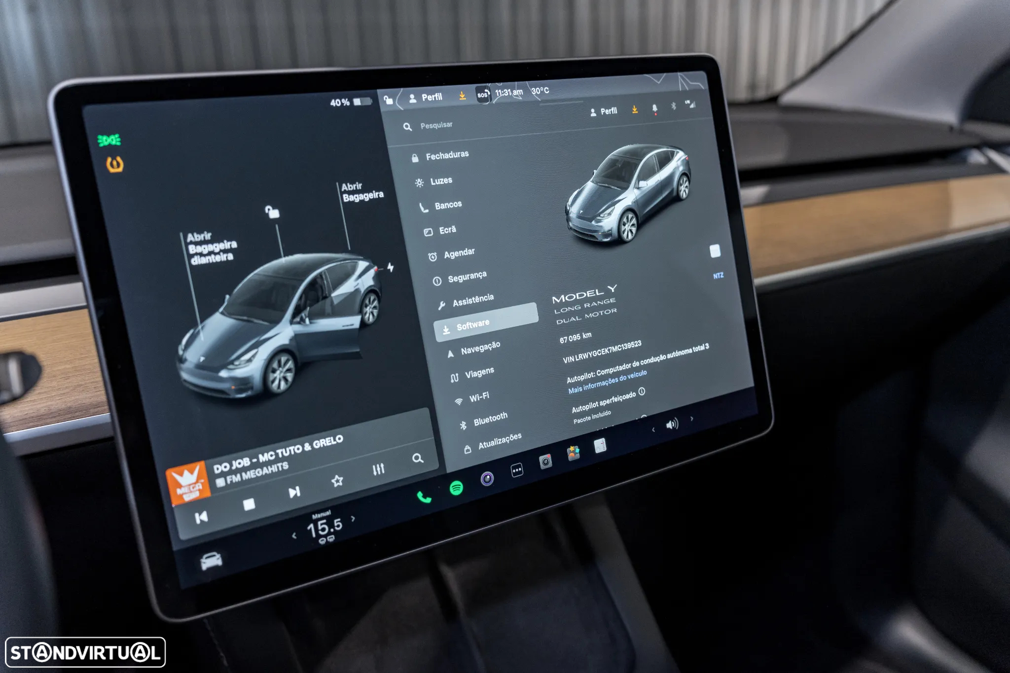 Tesla Model Y Long Range Dual Motor AWD - 13