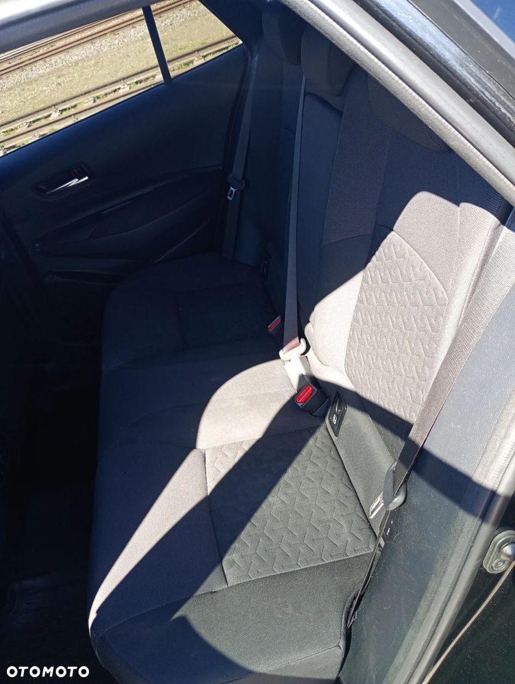 Toyota Corolla 2.0 Hybrid Comfort - 10