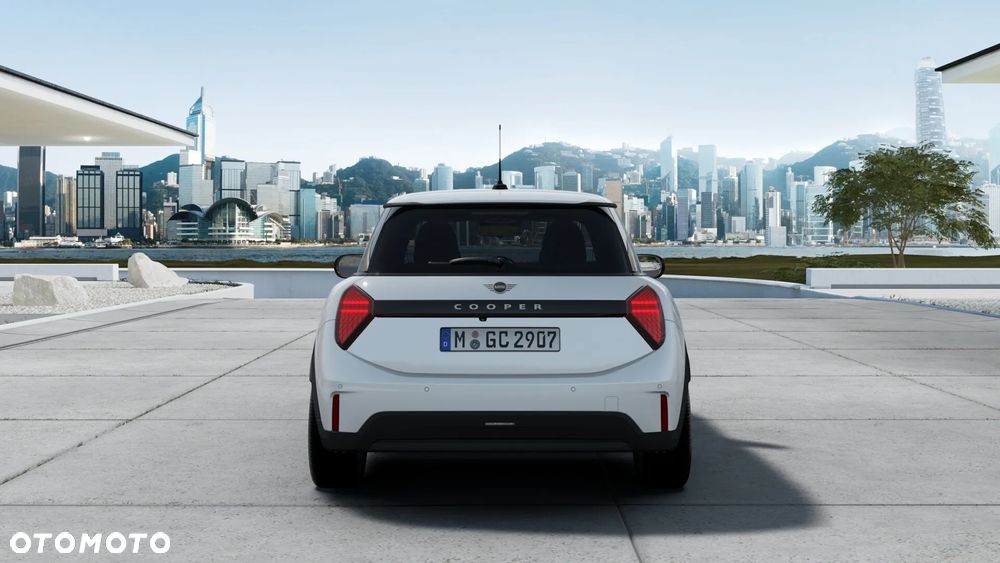 MINI Cooper C Blackyard - 3