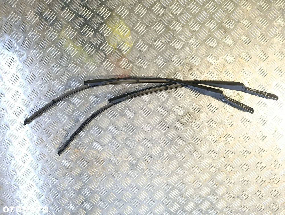 RAMIĘ RAMIONA WYCIERACZKI PRAWA LEWA IVECO DAILY 2014- - 1