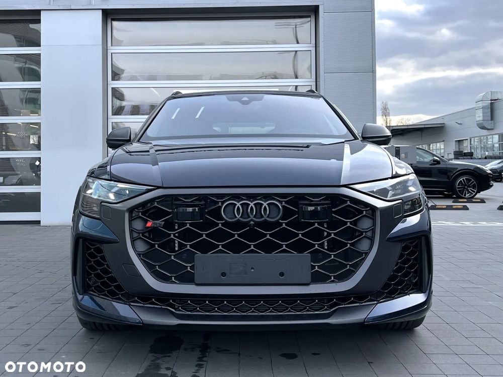 Audi RS Q8 - 4