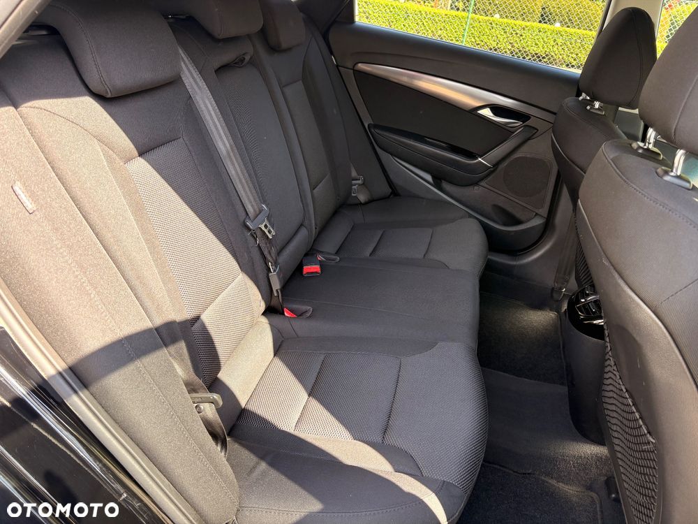 Hyundai i40 2.0 Premium - 19