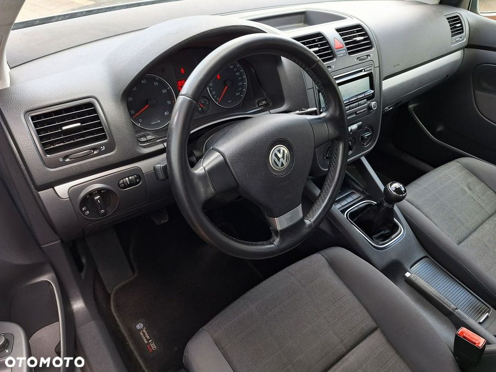 Volkswagen Golf - 12