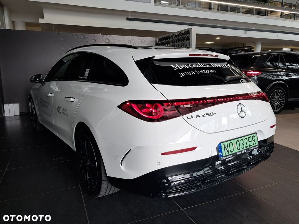 Mercedes-Benz CLA - 23