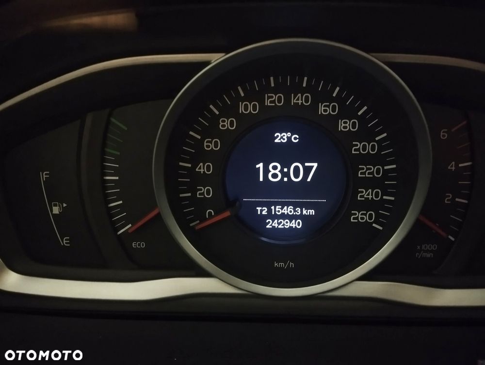 Volvo V60 D2 Momentum - 6