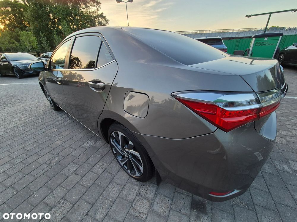 Toyota Corolla - 3