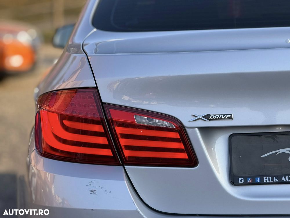 BMW Seria 5 525d xDrive Sport-Aut. Luxury Line - 14