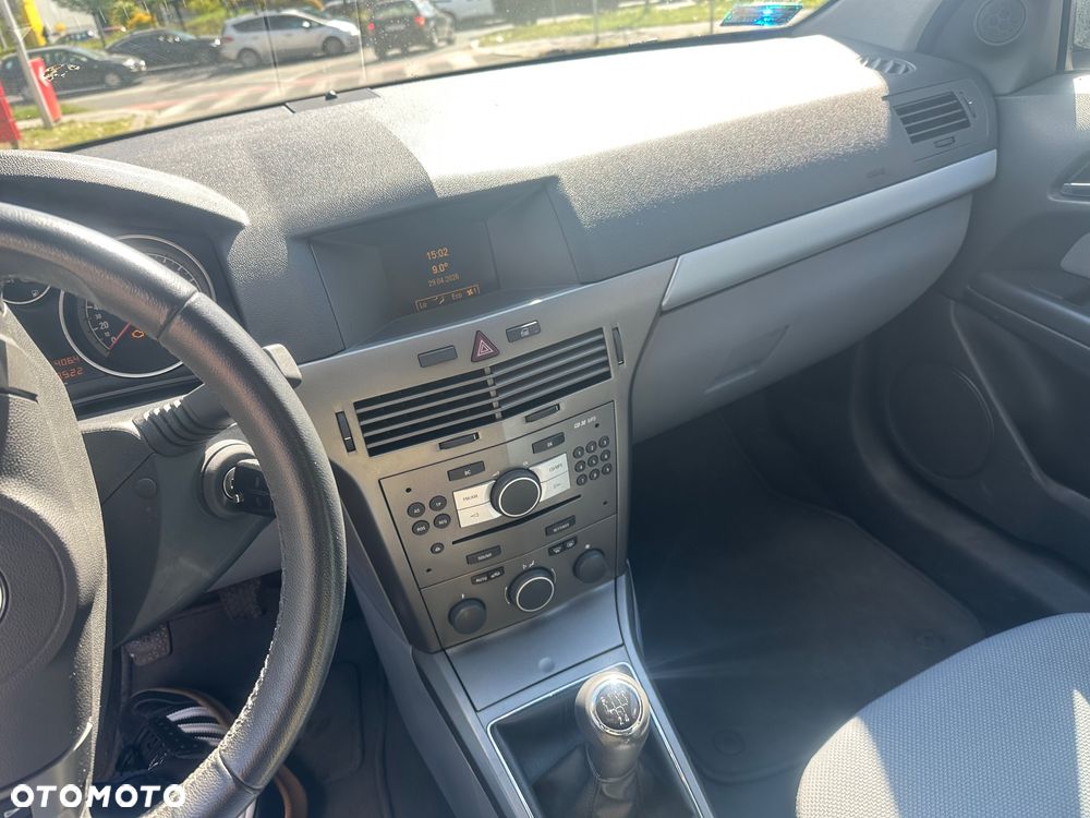 Opel Astra 1.6 Enjoy - 12