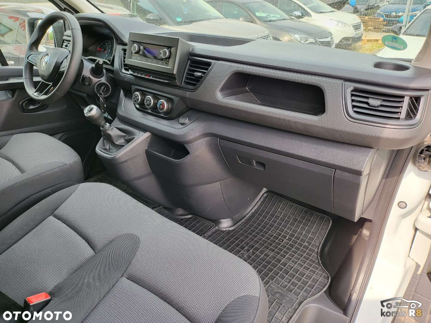 Renault Trafic - 10