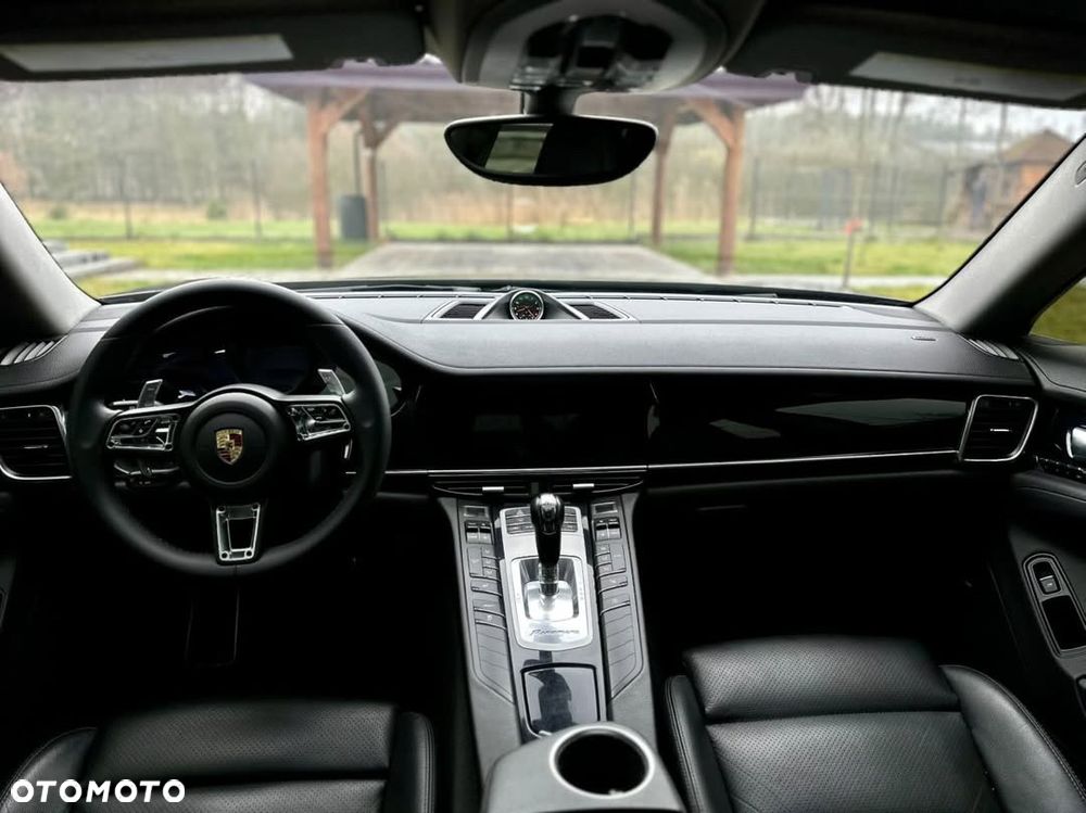 Porsche Panamera PDK - 5