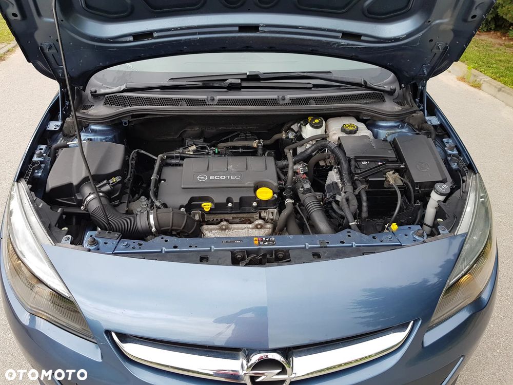 Opel Astra 1.4 Turbo Exklusiv - 31