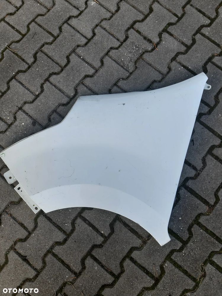 Błotnik lewy prawy Master III kod 0389 - 4